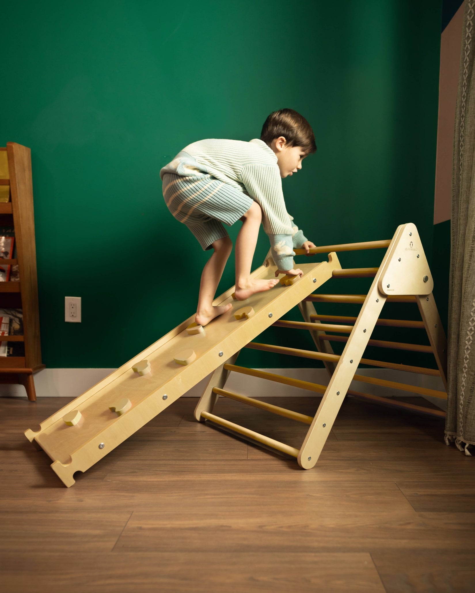 Large Foldable Triangle & Ramp Natural