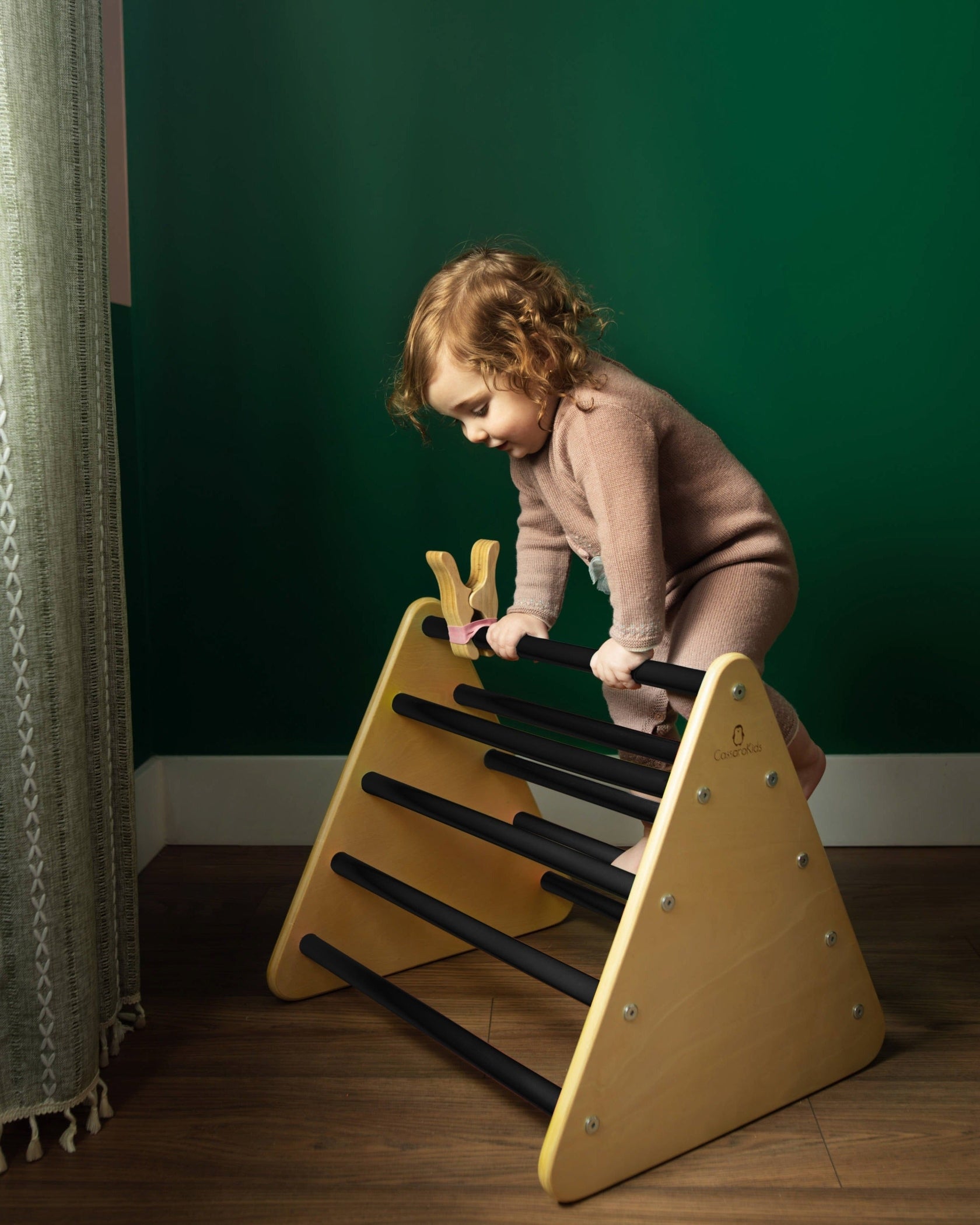 Mini Waldorf Climbing Triangle Black