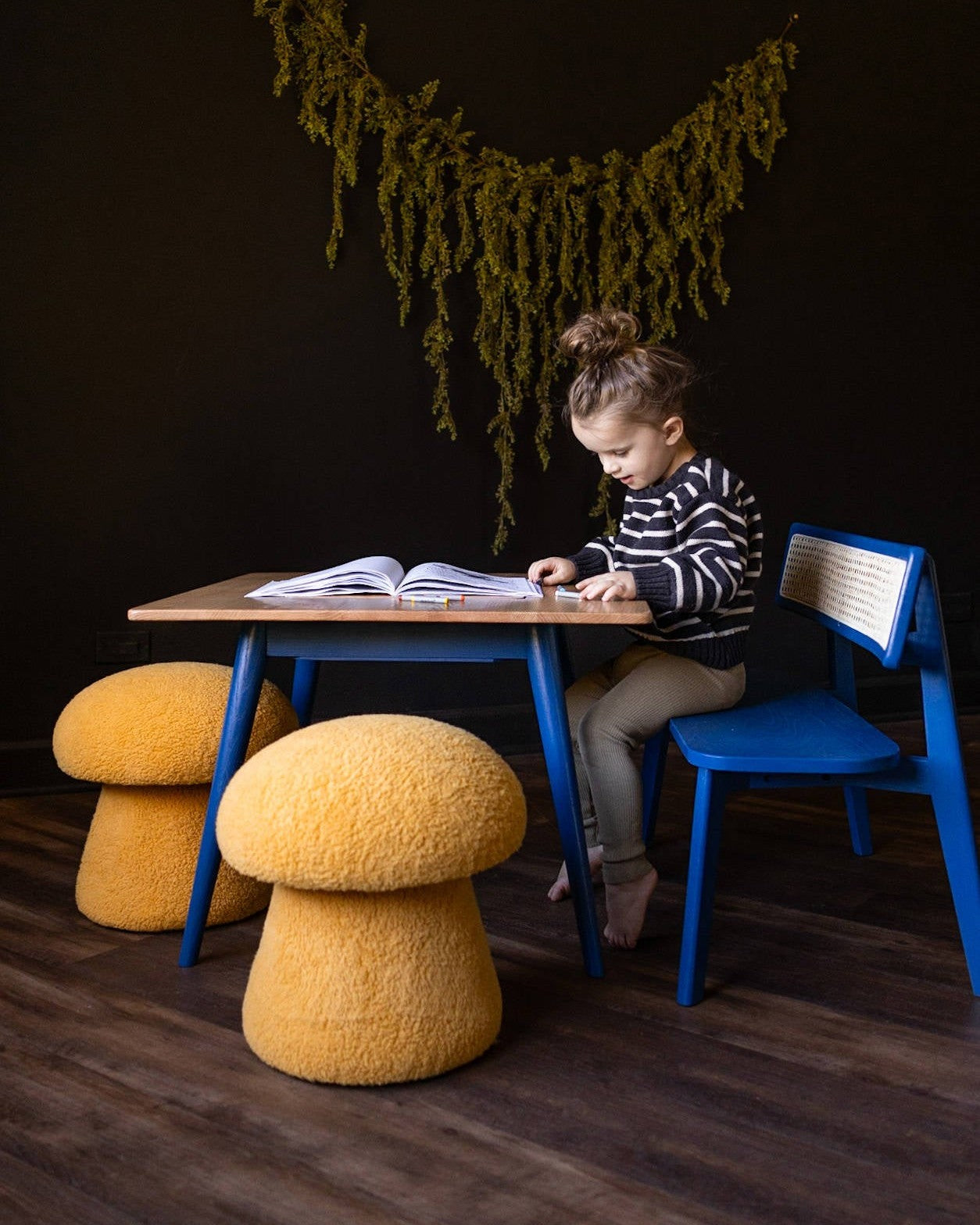 Ruben Play Table & Boucle Mushrooms