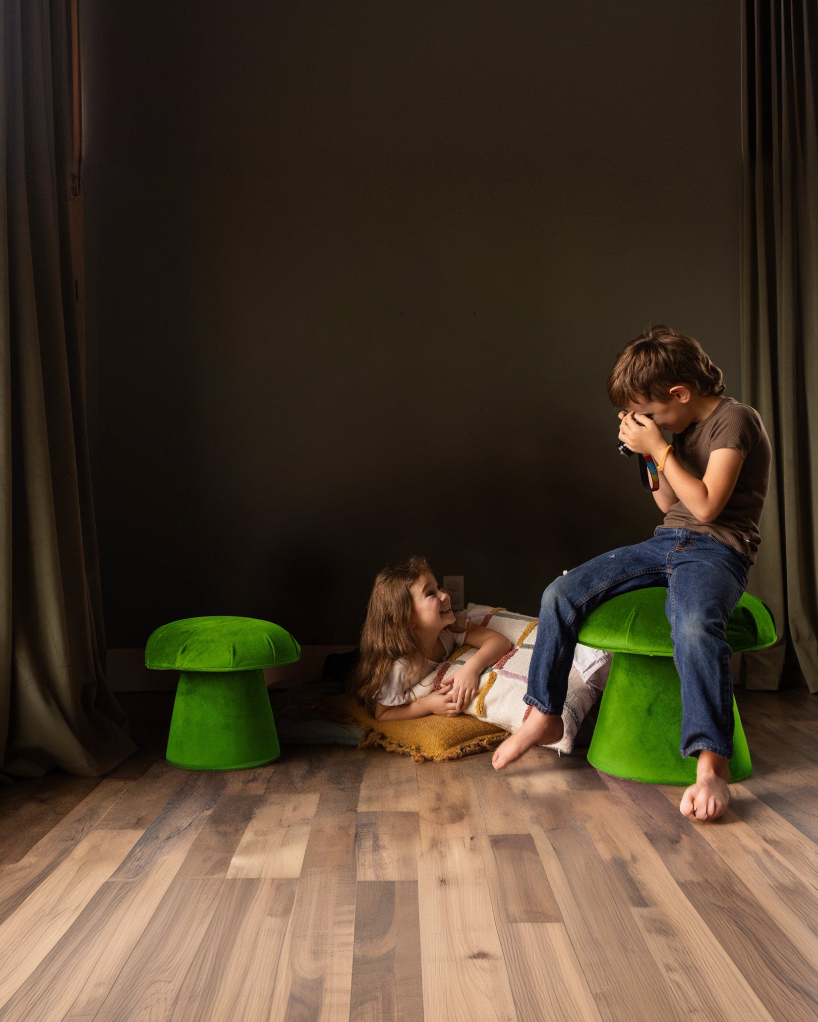 Large Mushroom Stool - Emerald