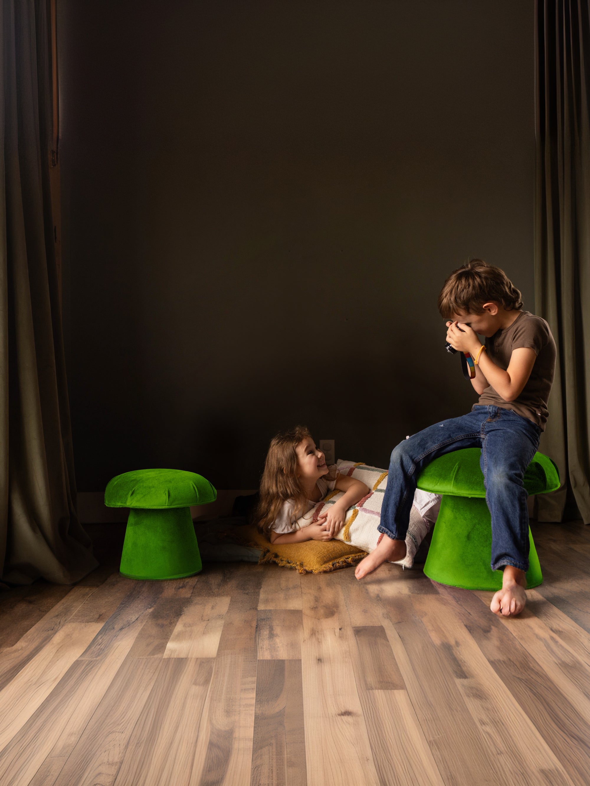 Small Mushroom Stool - Grass Green