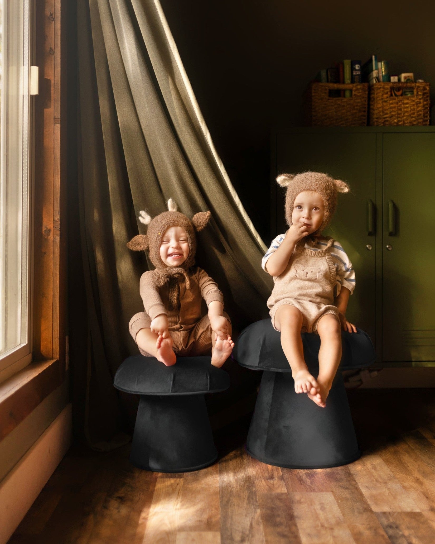 Mushroom Stools Set