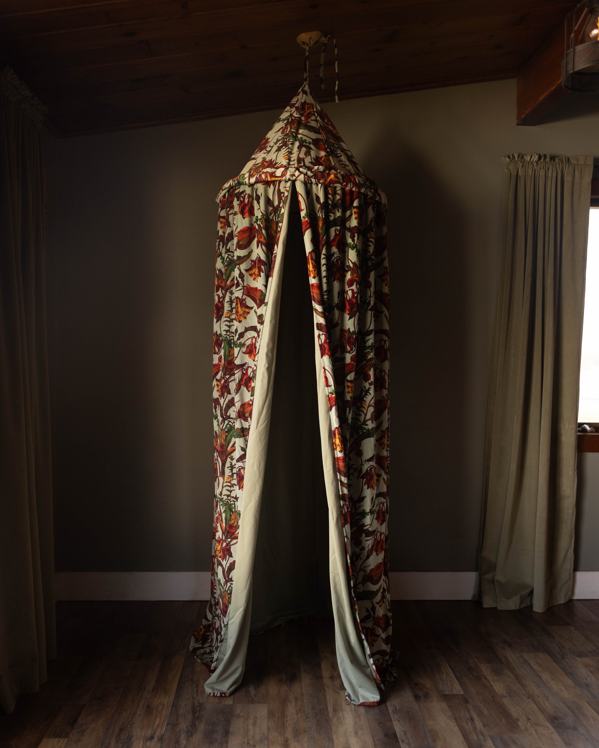 Marguerite Velvet Canopy