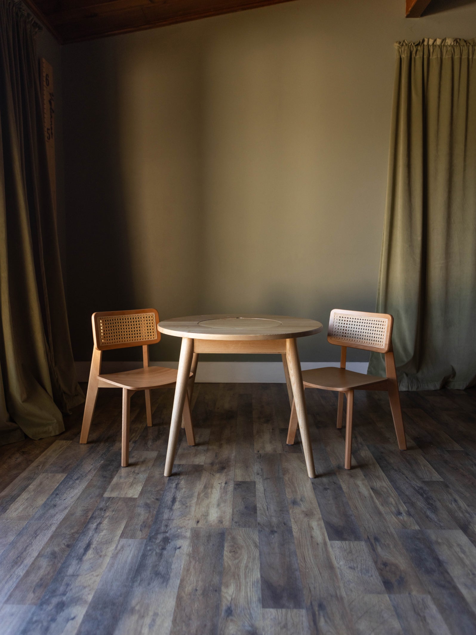 Ruben Round Play Table &amp; Chairs