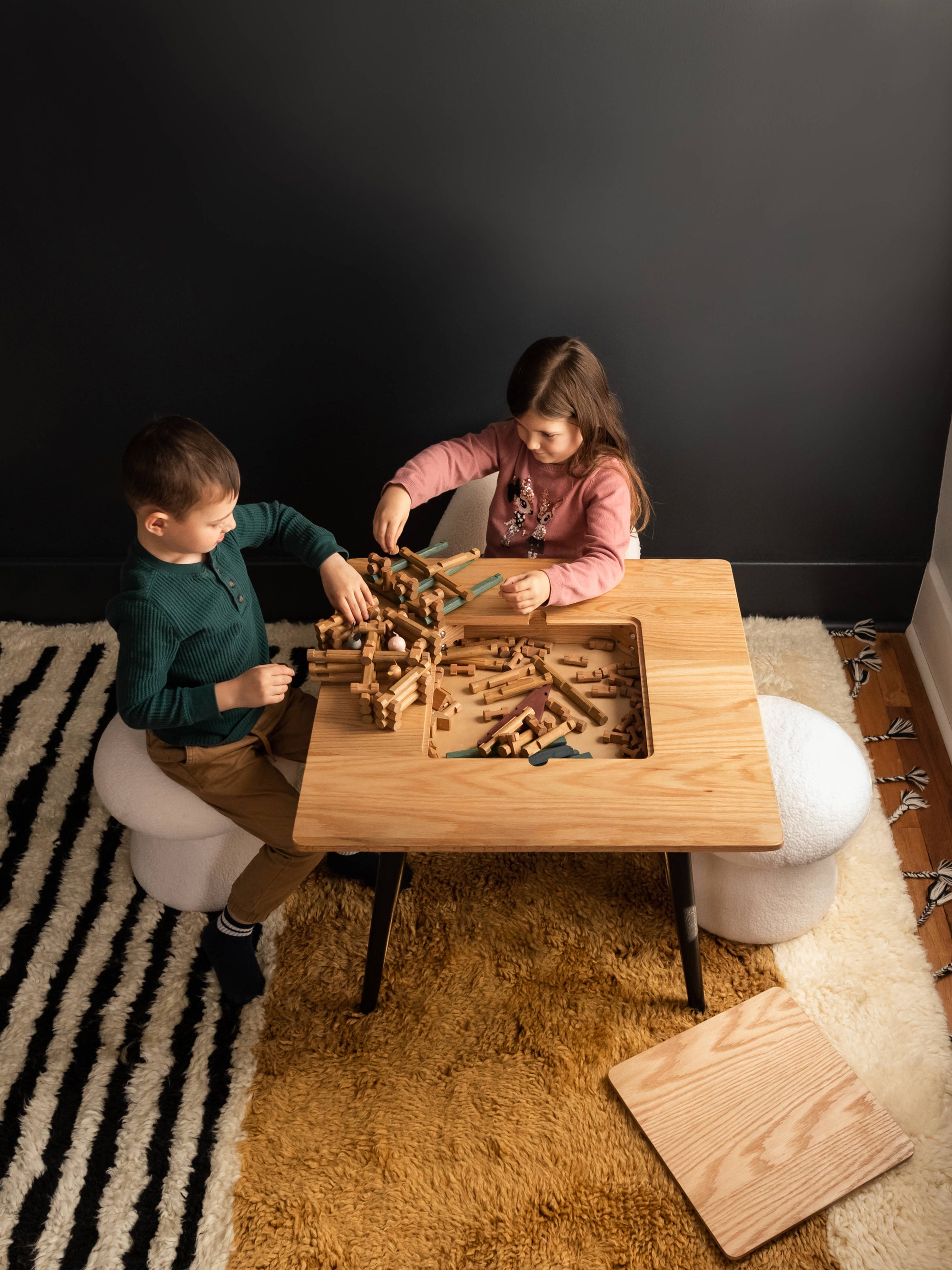 Ruben Play Table & Boucle Mushrooms