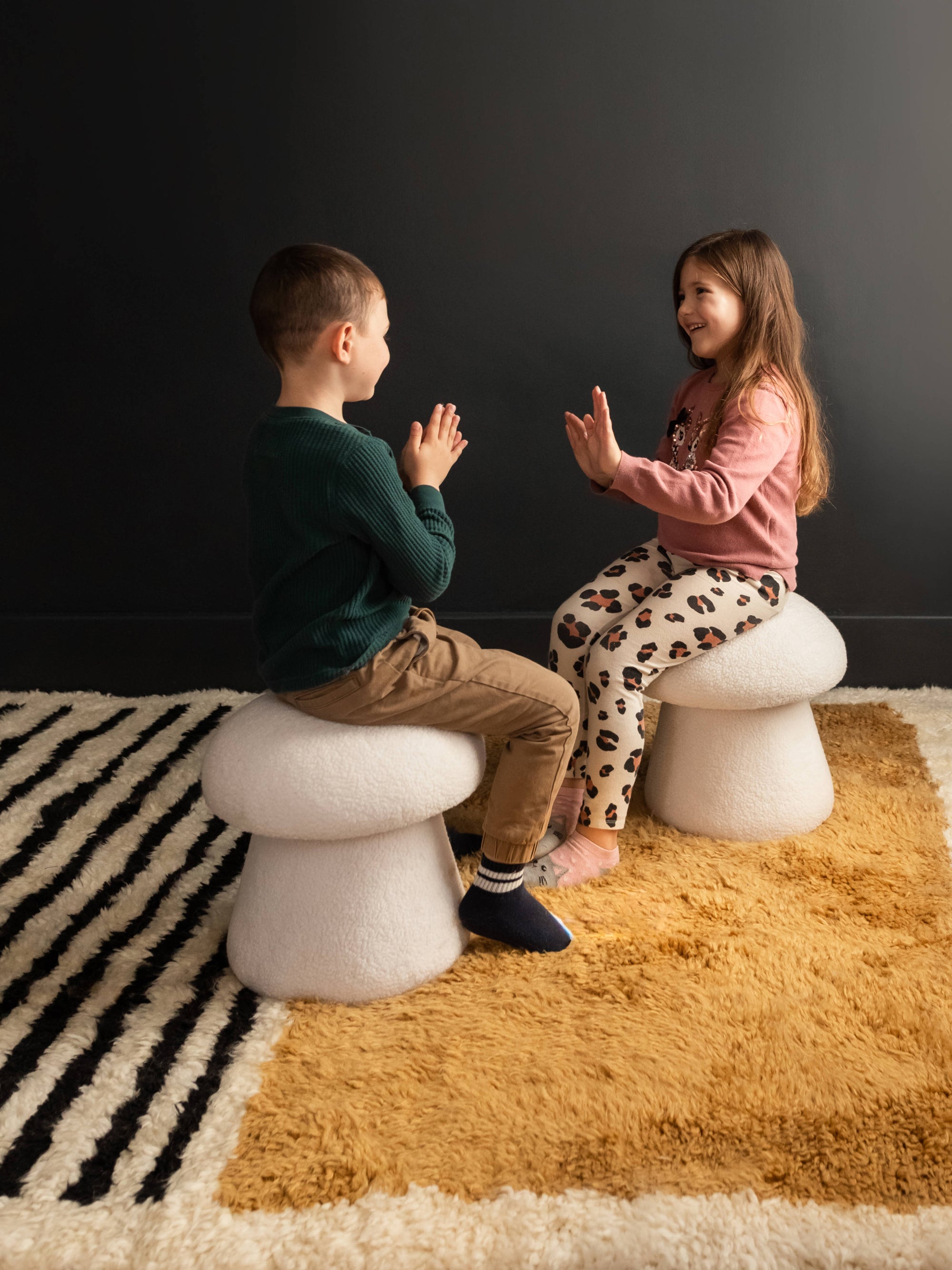 Ruben Play Table &amp; Boucle Mushrooms