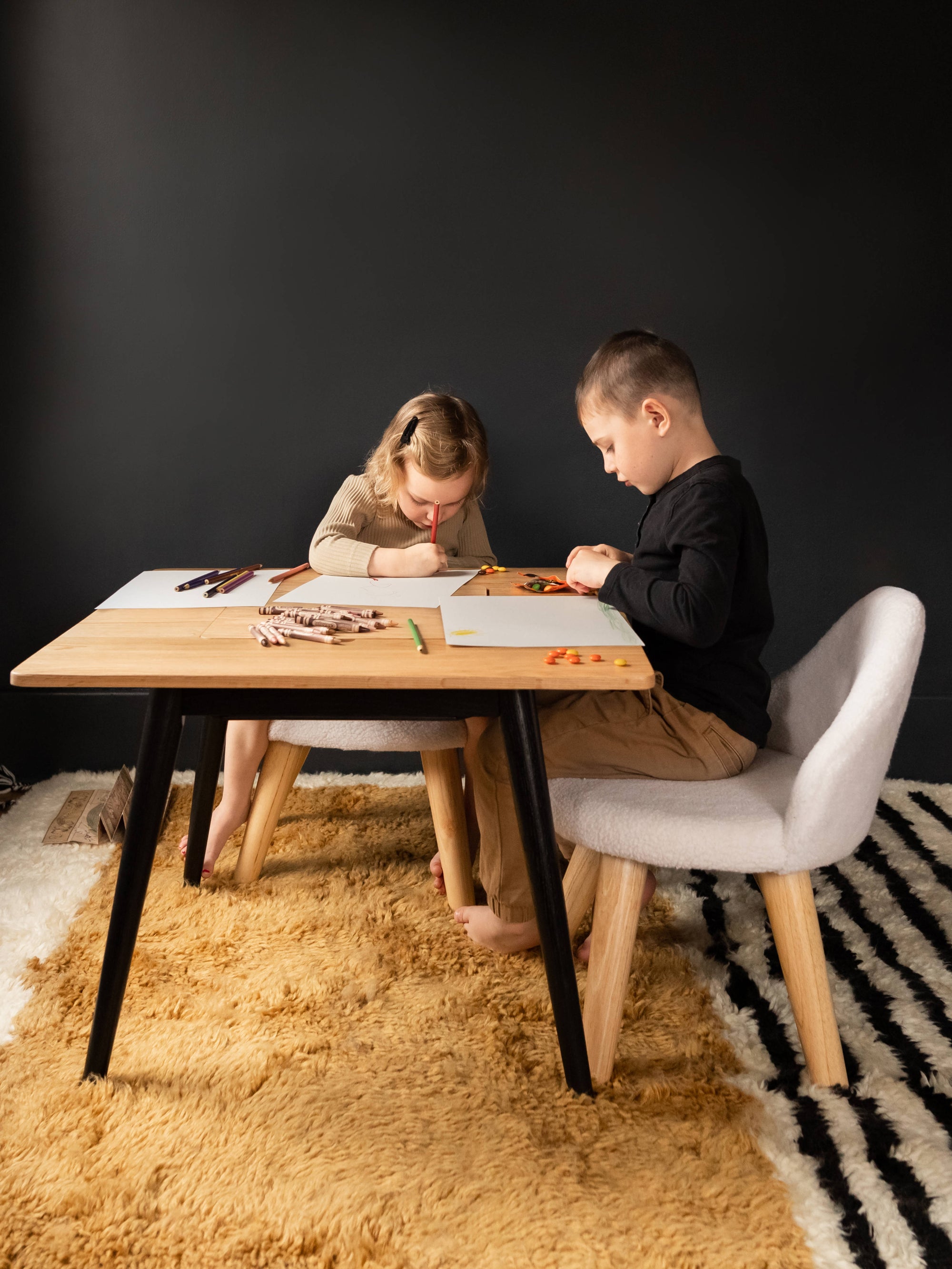 Ruben Play Table &amp; Boucle Chairs