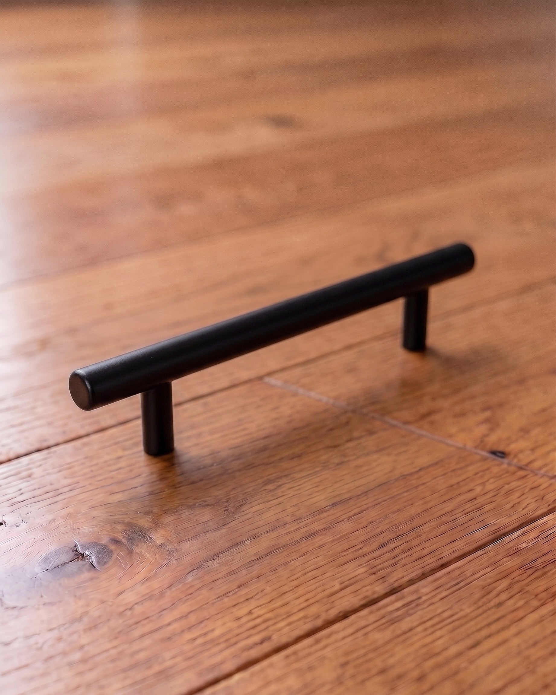 The Avery T-Bar Stainless Steel Pull