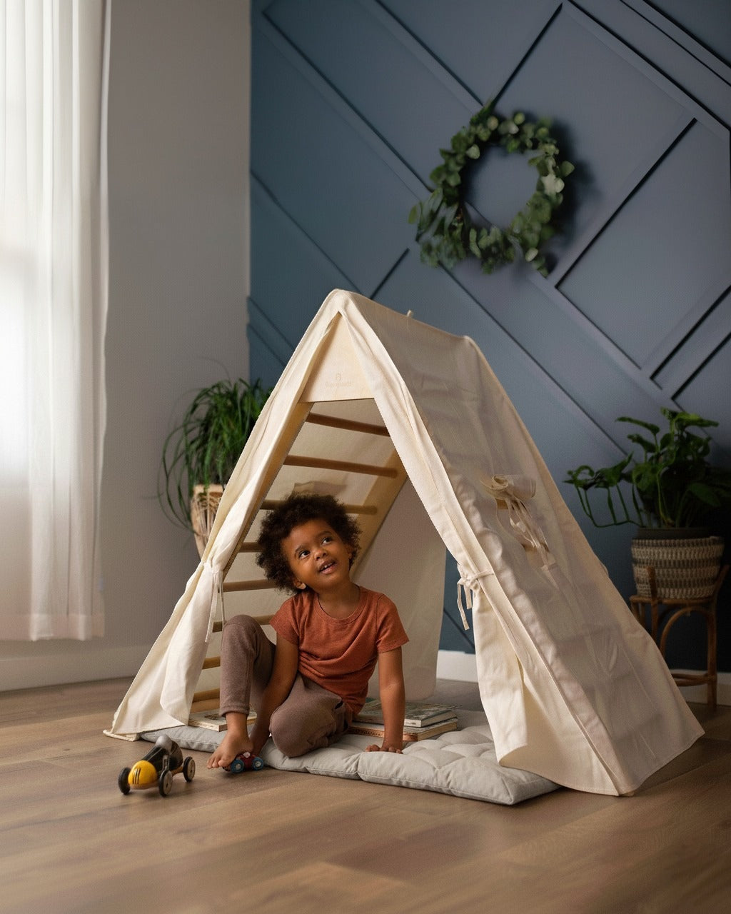 Oliver Play Tent