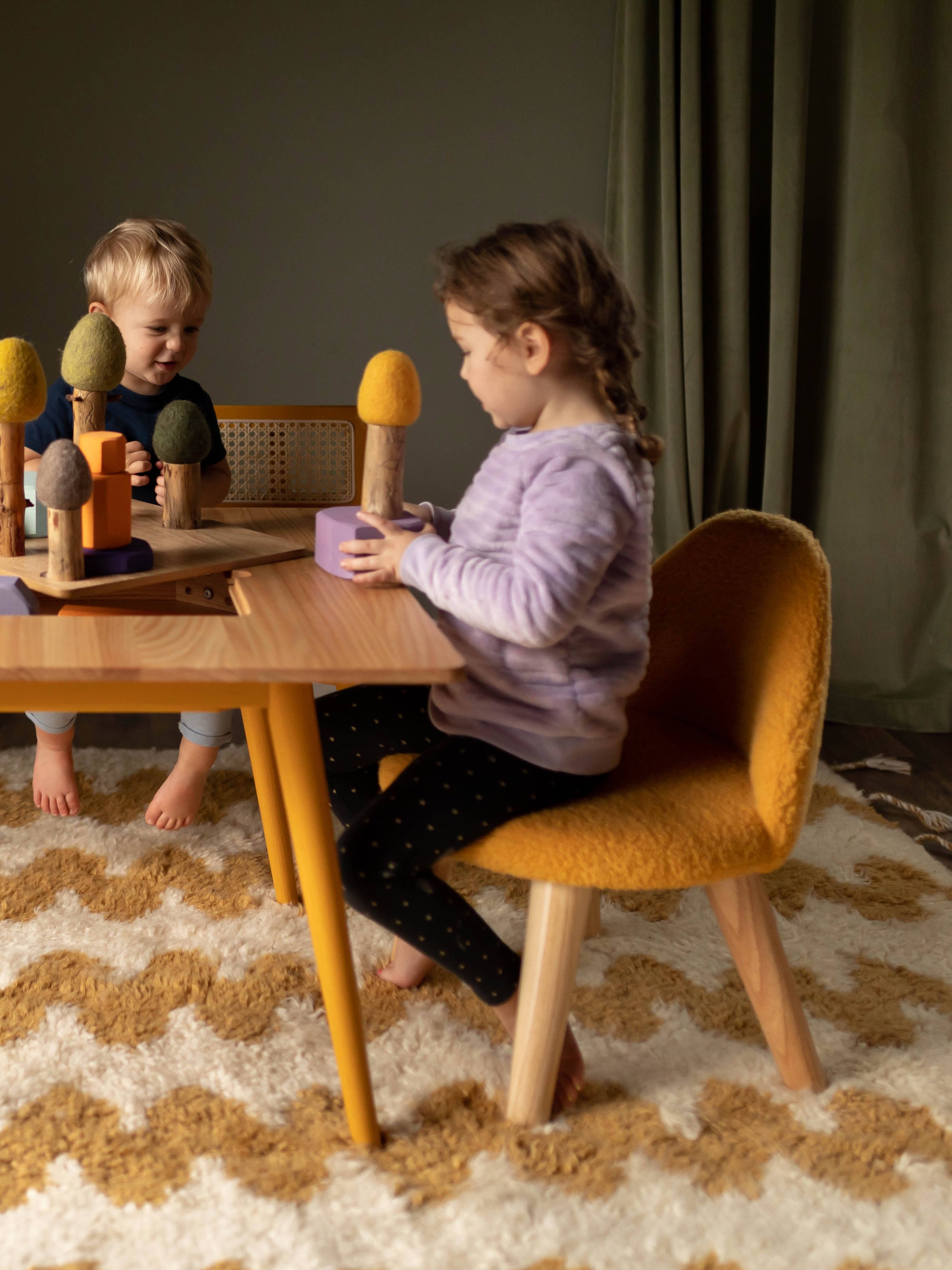 Ruben Play Table &amp; Boucle Chairs