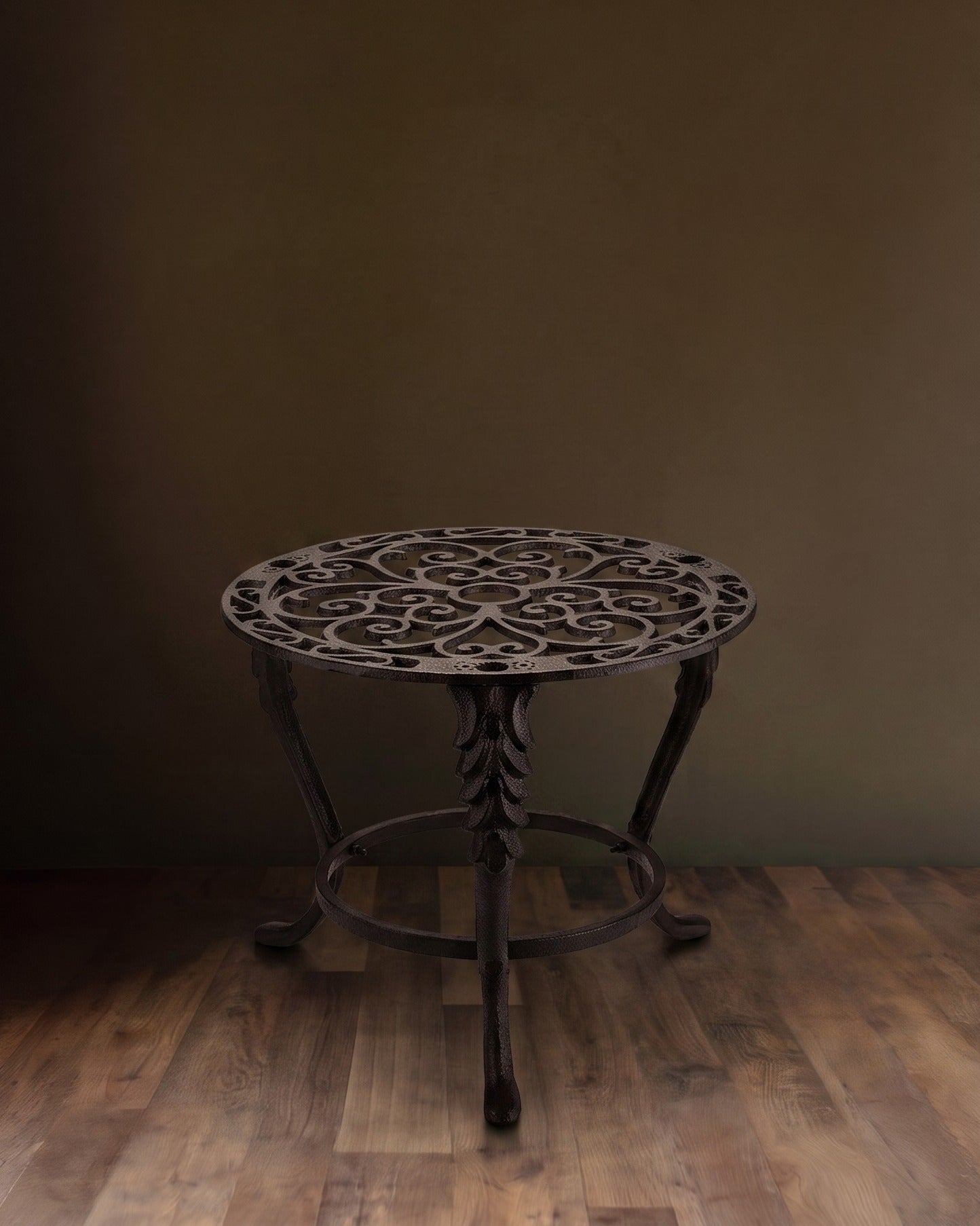 The Foundry Filigree Low-Profile Pedestal