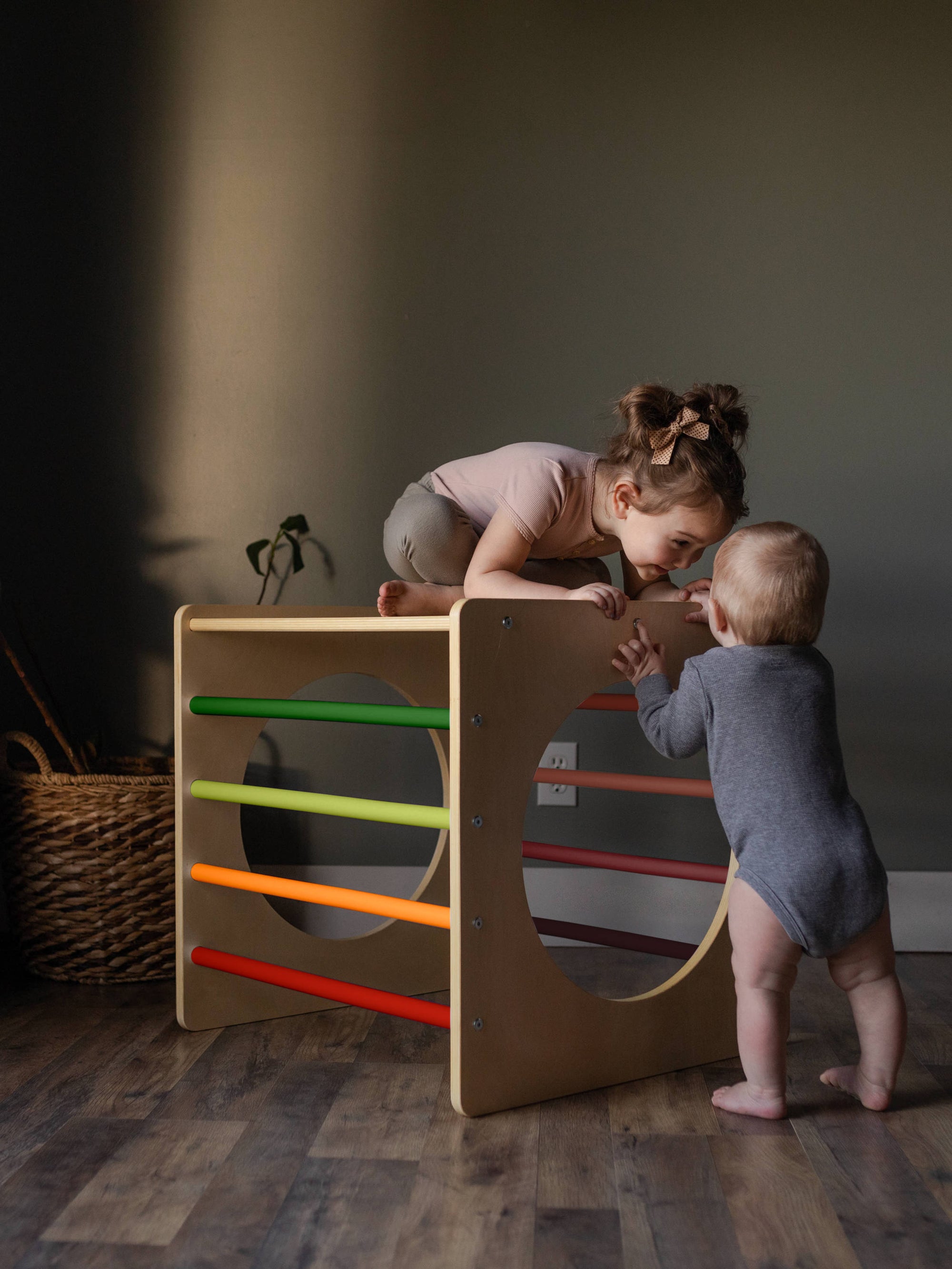 Waldorf Climbing Cube Rainbow