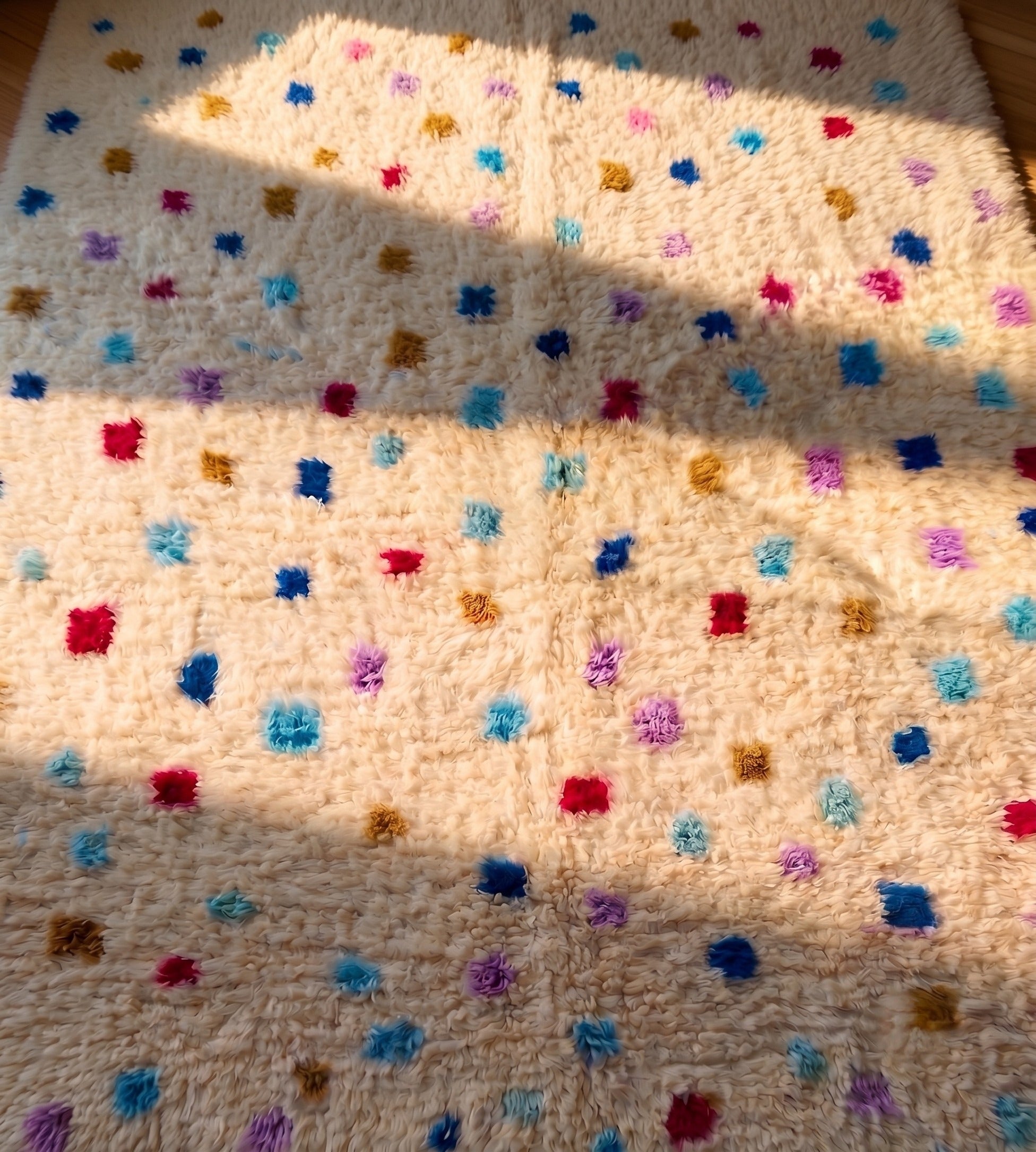 The Daphne Wool Rug: A Masterclass in Texture and Heritage