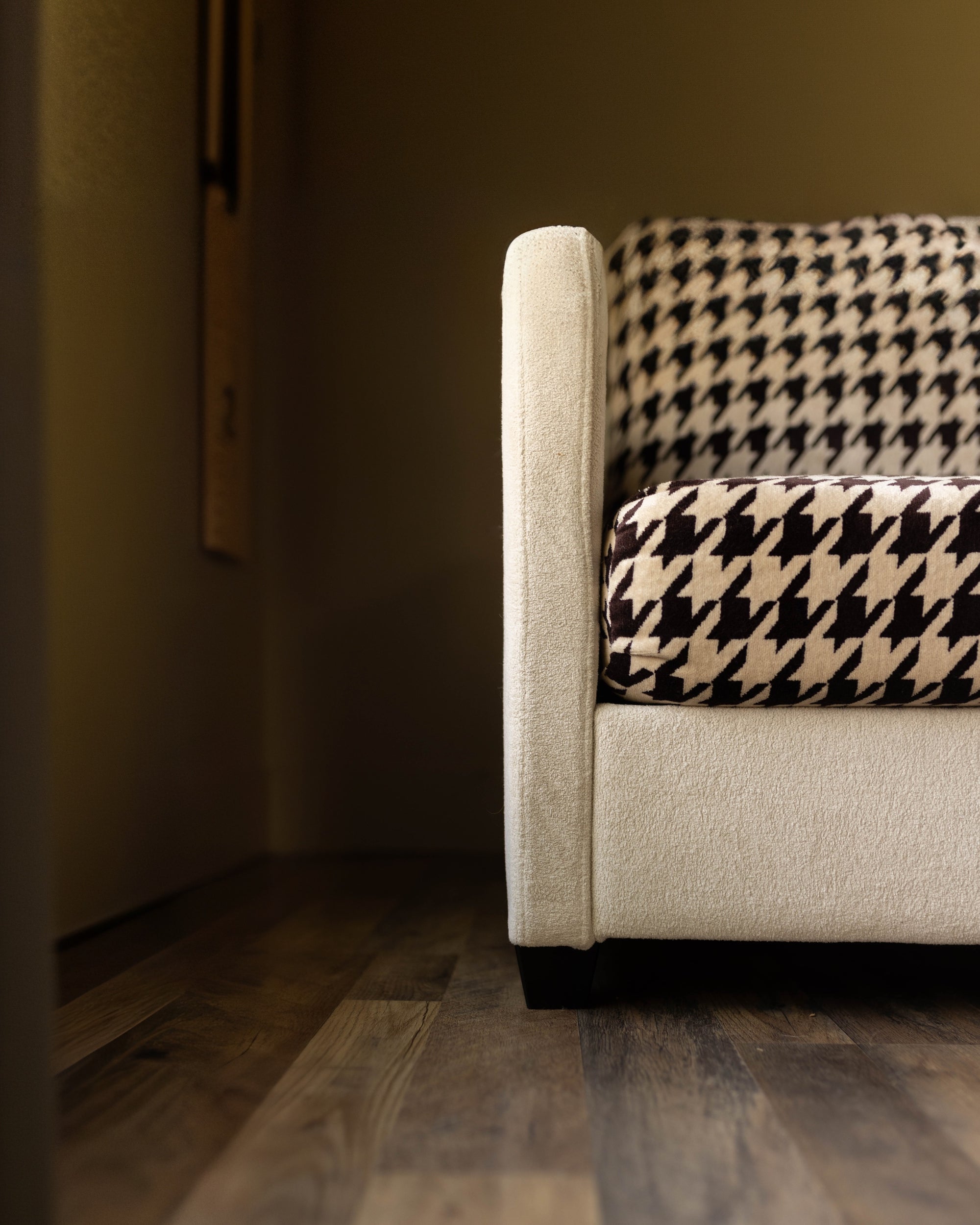 Houndstooth Sofa
