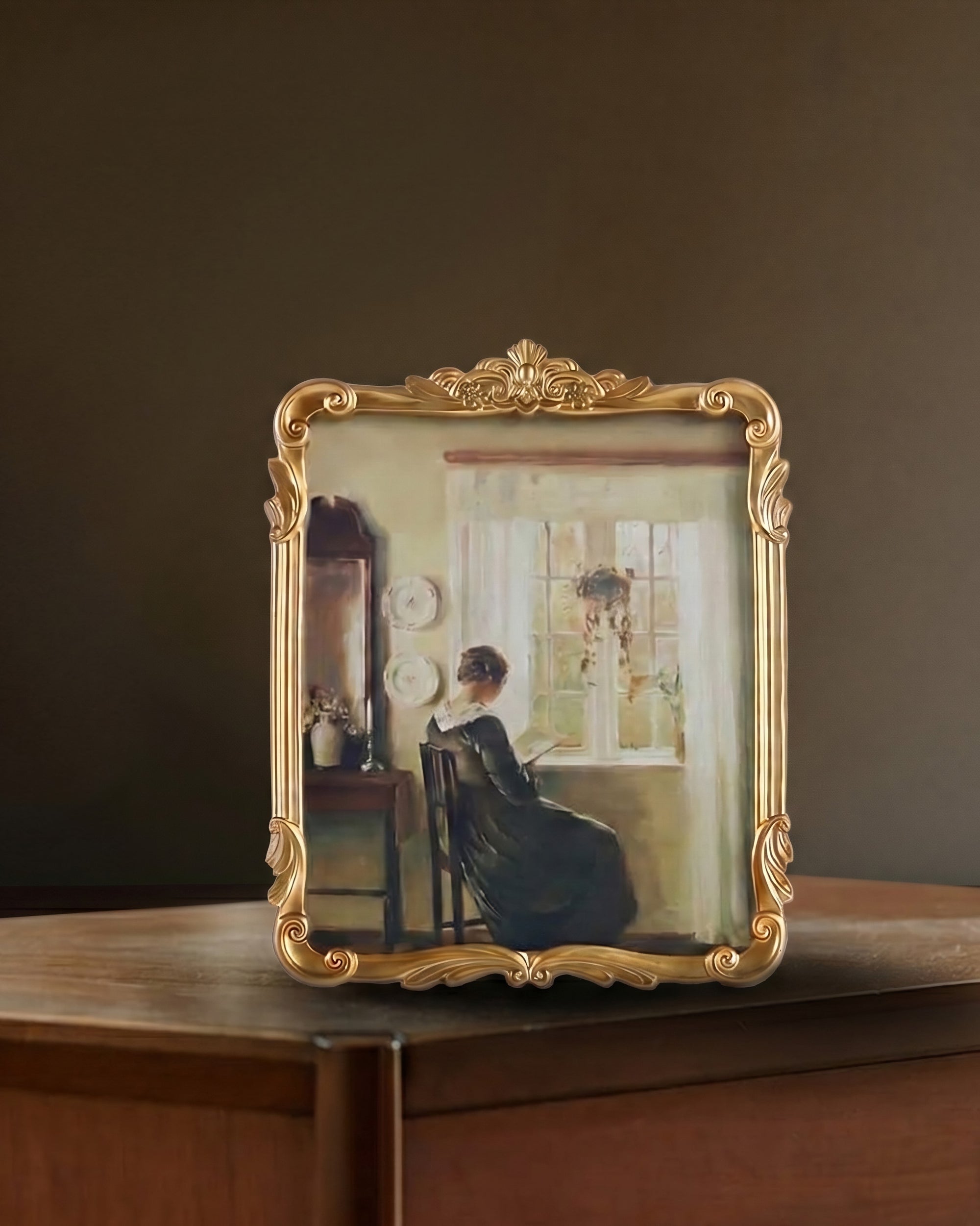 The Eliza Vintage Gold Filigree Frame