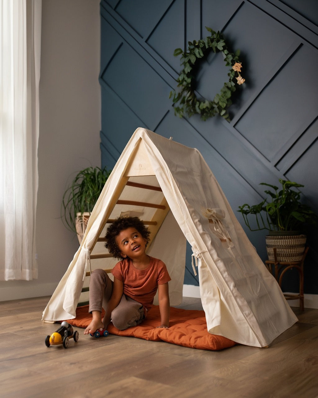 Oliver Play Tent