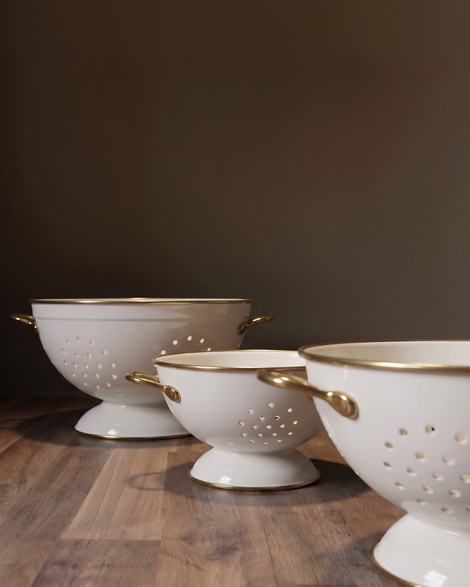 The Heritage Enamelware Nesting Colanders