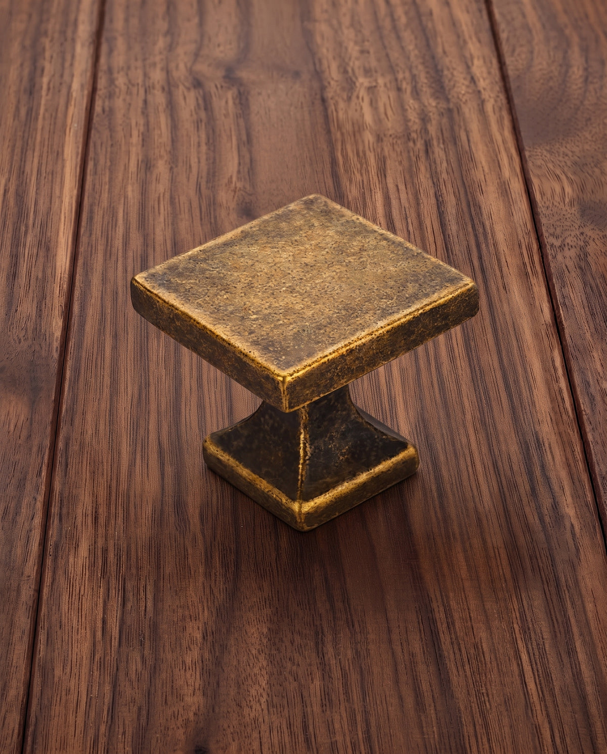 The Belgravia Collection: Antiqued Patina Square Knob
