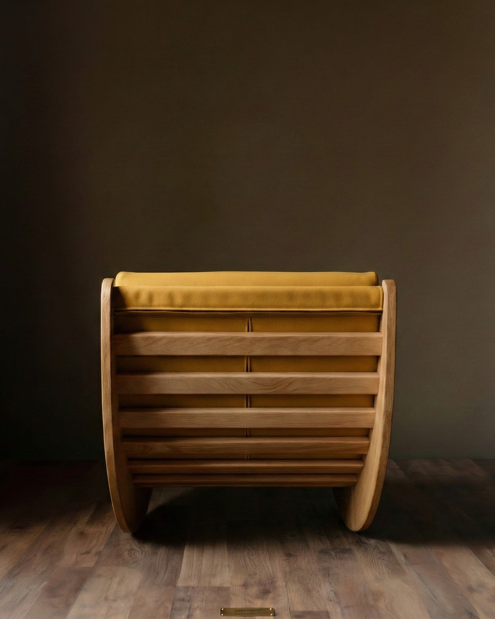 Verner Relaxer with Marigold Pad