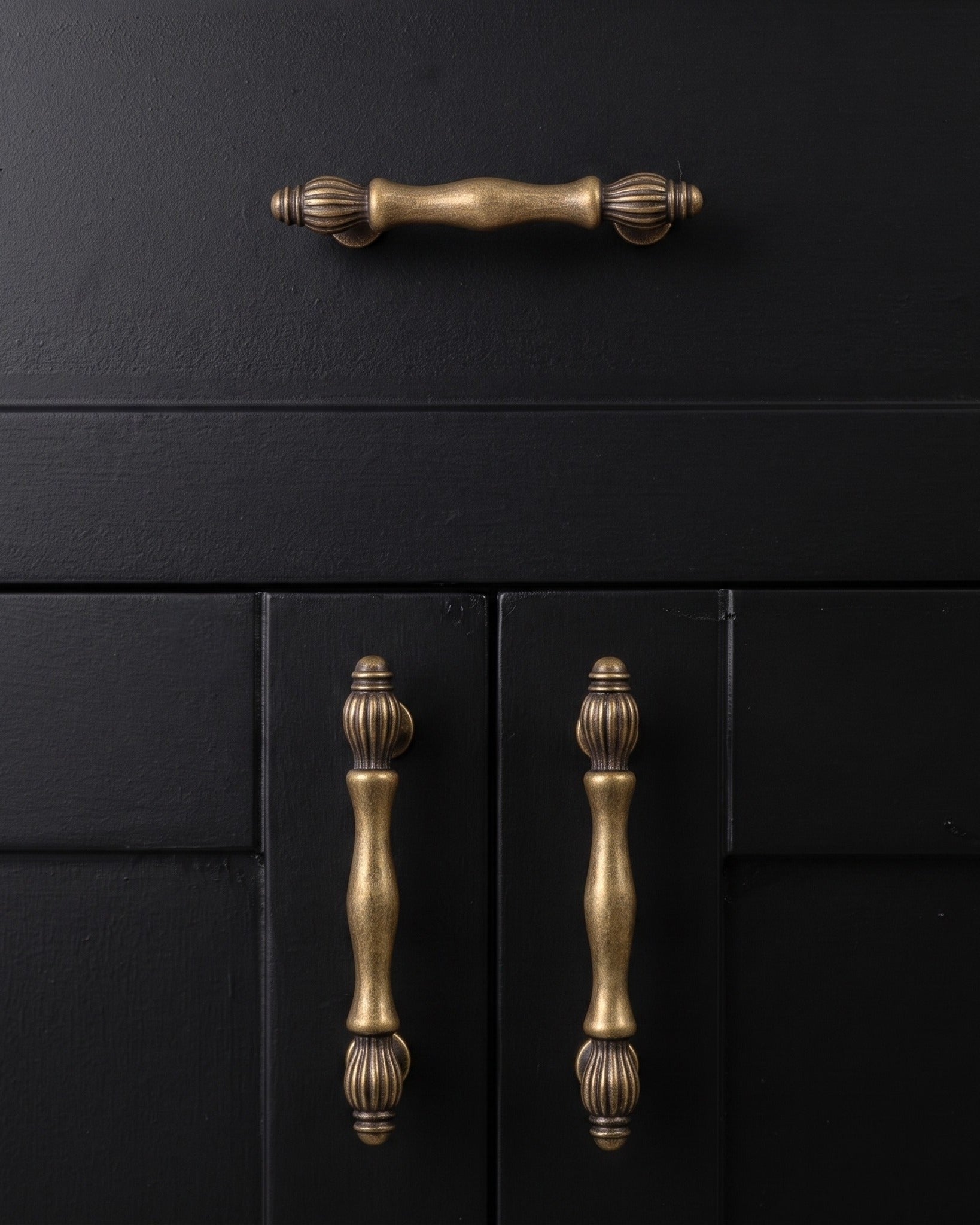 Aethelgard Fluted Brass Cabinet Pull